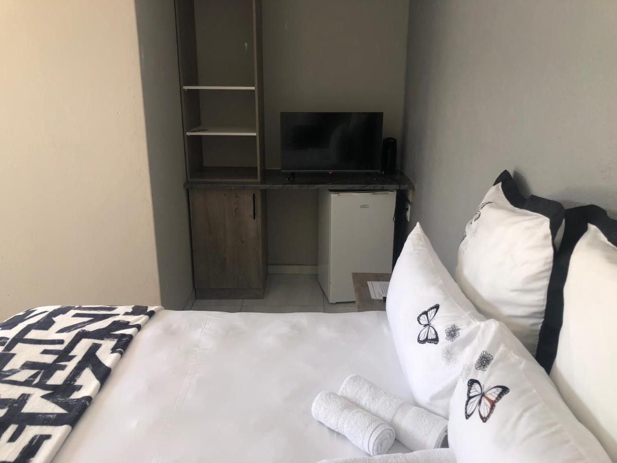 The Nest Overnight And Accommodation Usakos Esterno foto