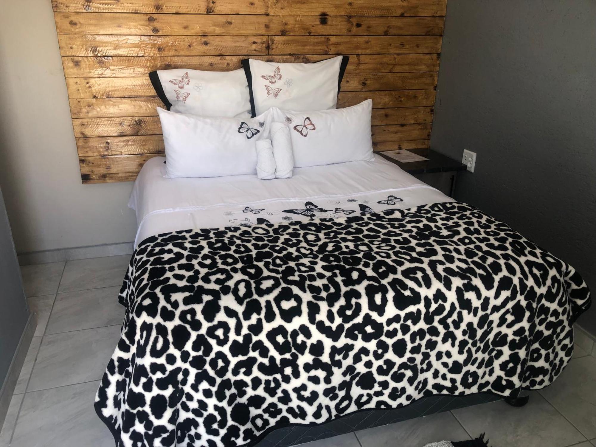The Nest Overnight And Accommodation Usakos Esterno foto