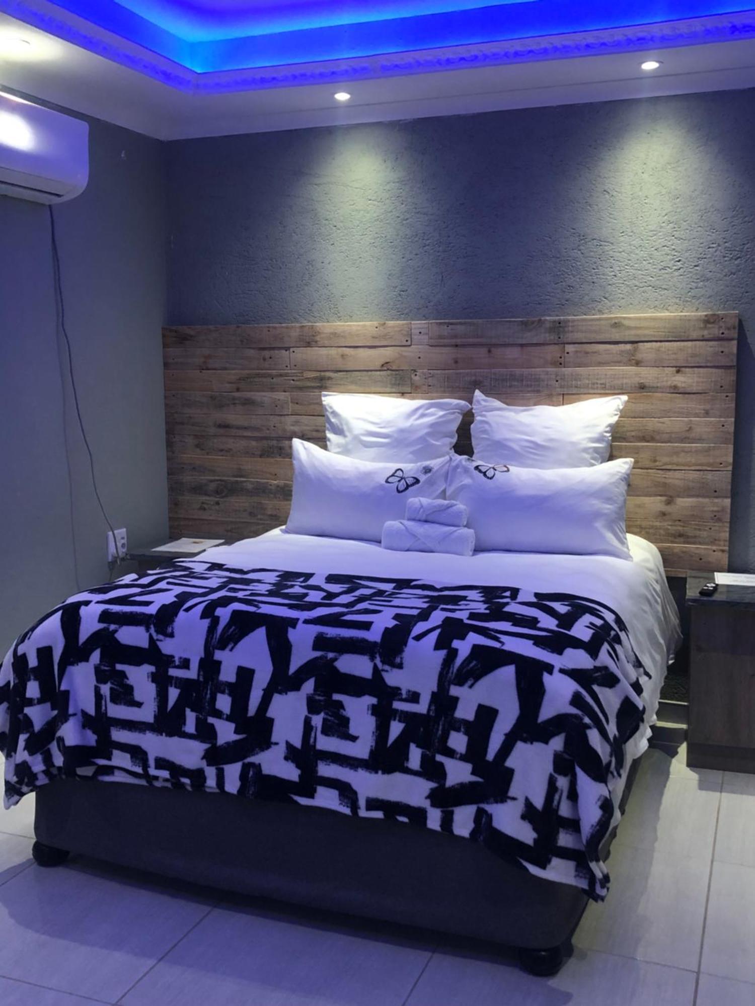 The Nest Overnight And Accommodation Usakos Esterno foto